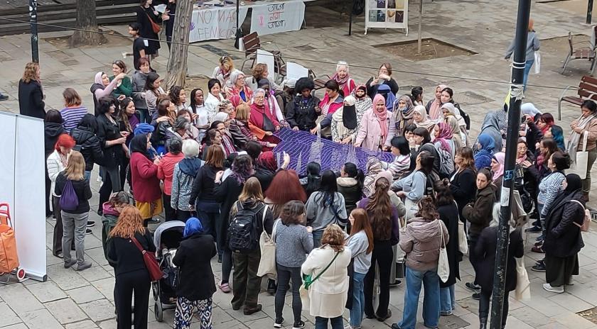 Homenatge a les dones víctimes de violències masclistes