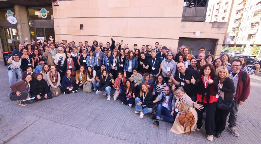 Fotografia de les persones assistents a la Jornada Òmnia 2025.